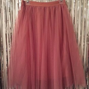 NWOT Tulle Skirt MIDI